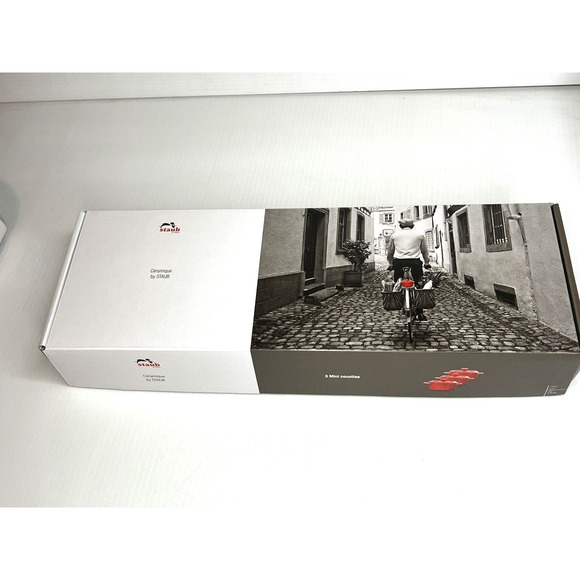 NEW Staub 3 Mini Ceramic Heart Shaped Cocottes Cherry Red with Lids - Picture 8 of 10